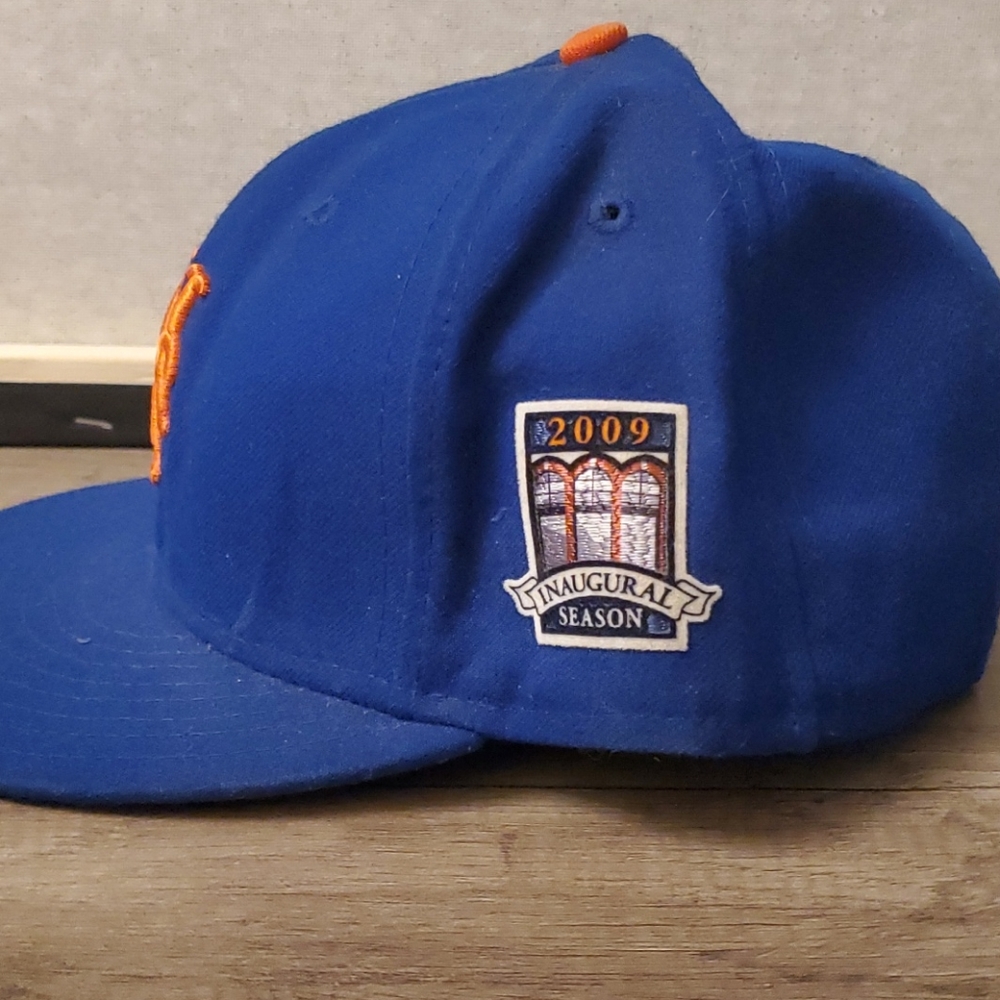 Mets hat - Picture 2 of 3
